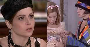 Catarina encontra joias na mala de Marcela e escorraça vilã