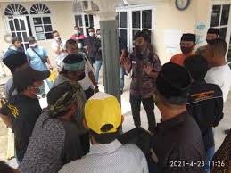 We gather data from more than 10,000 ports around the world using shipping manifests, bill of lading, bill of entries and shipping bills. Kecewa Rekrut Calon Naker Diam Diam Lsm Dan Ormas Di Duri Datangi Pt Wks