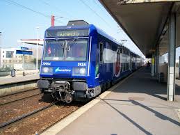 Rame Z 20900 Du Rer C En Gare De Gennevilliers Saint Quentin En Yvelines Gennevilliers Ile De France