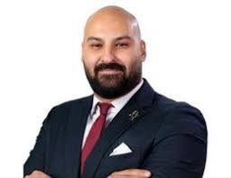 Find the top real estate agents in الإمارات