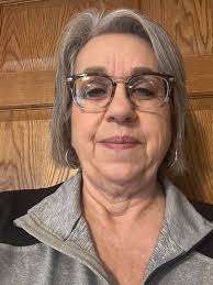 Suggestions for gentle layering in haircuts