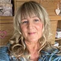 Wendy Baugh's Instagram, Twitter & Facebook