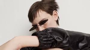 Shop women's gentle monster sunglasses. Gentle Monster Linkedin