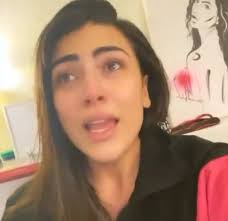 Giulia salemi tramite un post sui social ha fatto sapere a tutti i suoi seguaci che aveva organizzato una raccolta fondi per il piccolo alessio. Giulia Salemi Sono Stata Presa Di Mira Mi Vergognavo