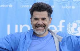 9,416 likes · 83 talking about this. Julian Weich Defendio A Oreiro Por Las Fotos En Africa Noticias Cadena 3 Argentina