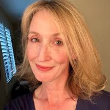 Julia Lazarus (@julialazarus)