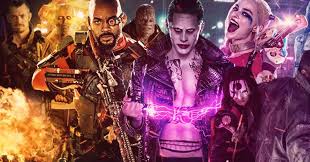 Além disso, a warner bros. Esquadrao Suicida Novo Poster Mostra A Arlequina Frente A Equipe