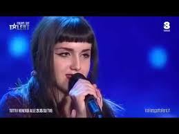 In corsa ci sarebbe nina zilli anche se resta in piedi l'ipotesi marco mengoni. Alisia Jalsy A Italia S Got Talent 2017 Nina Zilli La Salva Youtube
