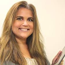 Pamela Holifield's Instagram, Twitter & Facebook