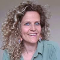 Theresa Bello's Instagram, Twitter & Facebook