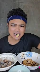 Bruno Mars Eating Food