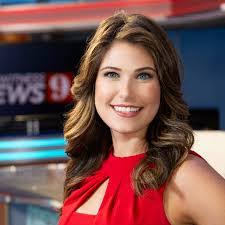 Lenora Webb's Instagram, Twitter & Facebook