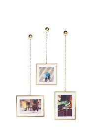 Et pour vous aider à choisir et vous conseiller sur la pose, comptez sur l'expertise de nos équipes. Lot De 3 Cadres Fotochain Suspendu Metal Doree Leroy Merlin