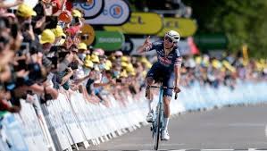 Van der poel viel kort na het begin na een grote sprong en had duidelijk veel pijn. Tokyo Olympics 2020 Mathieu Van Der Poel Pulls Out Of Tour De France To Participate In Mountain Biking At Games Sports News Firstpost