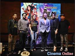 Friendship between five companions sekampong , alias , round, interesting , budi and illa threatened by the arrival zurina of the city. Movies Not To Miss March 2020 News Features Cinema Online