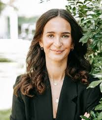 Jessica Stout's Instagram, Twitter & Facebook