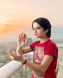 Ayaan Zubair S Instagram Profile Post Jantacurfew Pc Jannatzubair29 Fotografi Artis Wanita