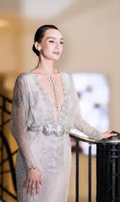 Dizi Analiz on X: Birce Akalay, Cannes Film Festivalinden. ✨  t.coleE0UADQGI  X