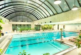 East of york avenue on 77th st. A Dozen Private New York City Swimming Pools Offering Day Passes Cool Swimming Pools Indoor Swimming Pools Swimming Pools