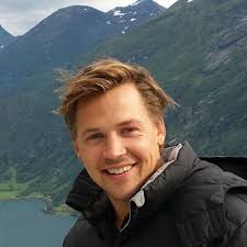 David Hallström (@Hallstromm)