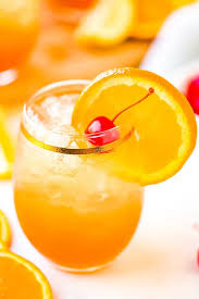 Amaretto Sour Is A Classic Cocktail And This Easy Recipe Will Show You How To Make Them At Home With A Few Addit Amaretto Sour Sour Foods Amaretto Sour Recipe
