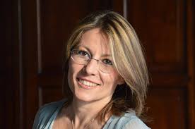 Amazon.com: Il segreto della balena (Italian Edition) eBook : Rattaro, Sara,  Palazzolo, Roberta: Tienda Kindle