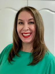 Andrea Barnes's Instagram, Twitter & Facebook