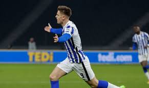 Fichajes, salarios, palmarés, estadísticas en el club y selección. Hertha Piateks Riesen Befreiung Wechsel Abgehakt
