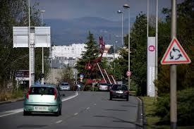 Afin de segmenter au mieux votre trajet. Apres Le Nouveau Pont De L A75 L Avenue Ernest Cristal Sera Remodelee A Clermont Ferrand
