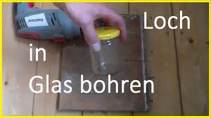 Dieser muss gut in der maschine befestigt werden. Locher In Glas Bohren Glas Bohren Ein Loch In Glas Bohren Einmachglas Bohren Youtube