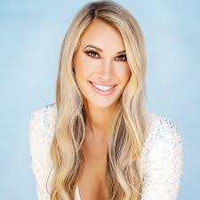 Noreen Conrad's Instagram, Twitter & Facebook