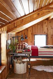 6 Cozy Cabins That Will Inspire A Winter Getaway Cabin Interiors Cabin Christmas Decor Cozy House