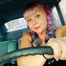 Denise Mosley's Instagram, Twitter & Facebook