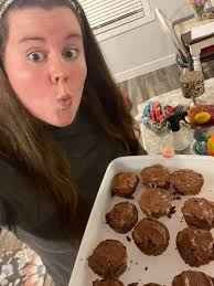 Nobody will ever convince me these aren't just tubes of Betty Crocker  frosting with a dash of caffeine 🤤 8 days to go! 🏃🏼‍♀️