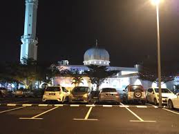 Masjid agung al hidayah juga kerap dikenal sebagai masjid barokah. Kembara Ramadan Masjid Berbuka Bersama Kawan Di Masjid Al Hidayah Taman Melawati