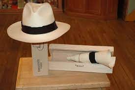 The Finest Panama Hats Can Be Rolled Up And Stored In A Balsa Box They Spring Back Into Shape When Unrolled Panama Hat Panama Mens Straw Hats