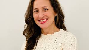 Dôen Taps Holly Soroca as President