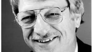 Frank Luksa, former 'Dallas News' and 'Times Herald' sports columnist, died  this morning at the age of 77