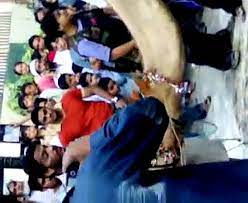 Seven camel sacrifices in dha karachi on 3rd day of eid. Sacrifice Of Camel Video Dailymotion