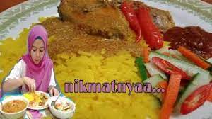Keressen nasi dagang terengganu nasi kuning témájú hd stockfotóink és több millió jogdíjmentes fotó, illusztráció és vektorkép között a shutterstock gyűjteményében. Resepi Rare Nasi Kuning Gulai Ikan Tongkol Terengganu Youtube