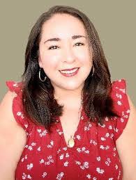 Kristina Robles's Instagram, Twitter & Facebook