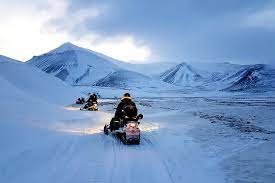 Hindsight is 20/20 in the polar night. Svalbard In Winter Things To Do Essential Travel Tips
