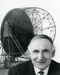 Bernard Lovell, 98, was pioneering British radio astronomer