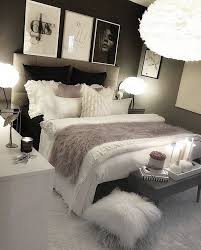 Cosy Grey White Bedroom Bedroom Decor On A Budget Bedroom Decor Small Room Bedroom