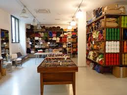 Doni S Delis Emporio Lanar Via Nino Bixio 7 Milano Emporio Lanar It 02 29403050 Mm1 Porta Venezia Tram 3 23 E 29 30 Yarn Shop Store Display Home Decor