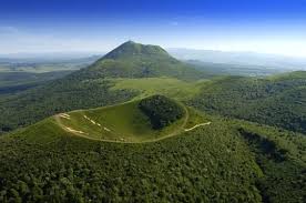 Auvergne Volcanoes A Monogenetic Volcanic Field Source Of Volvic Mineral Waters Landscape Photography Places Worth Visiting France Travel