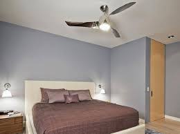 Beyond making a statement in a bedroom, the right type of lighting can make a room suitable for reading in cameron diaz's west village apartment, a luxurious master bedroom comes to life with a gilded ceiling. Simple Bedroom Ceiling Lights Ideas With Fans Decolover Net Low Ceiling Bedroom Simple Bedroom Light Fixtures Bedroom Ceiling