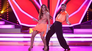 Tanzen ist sein ein und alles. Komikerin Beim Flunkern Erwischt Mogelt Sich Enissa Amani Auch Bei Let S Dance Ins Finale News De