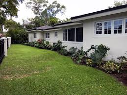 How to paint the exterior of your house. Classic White Exterior In Miami Certapro Painters Of Central Miami