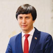 Ali Saadat's Instagram, Twitter & Facebook